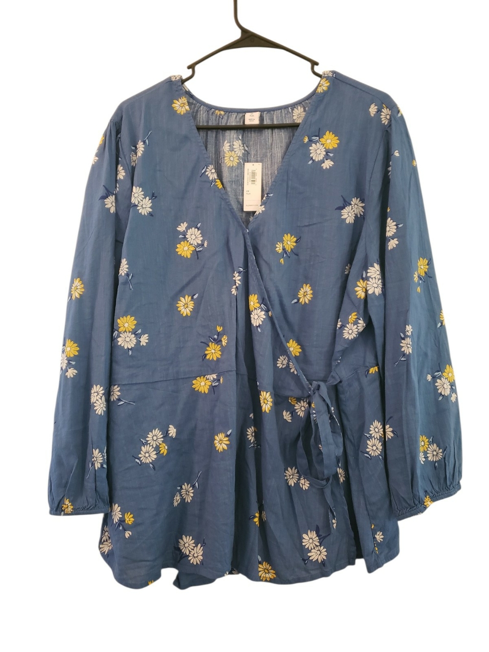 NWT Old Navy Blue Floral Wrap Blouse with Tie